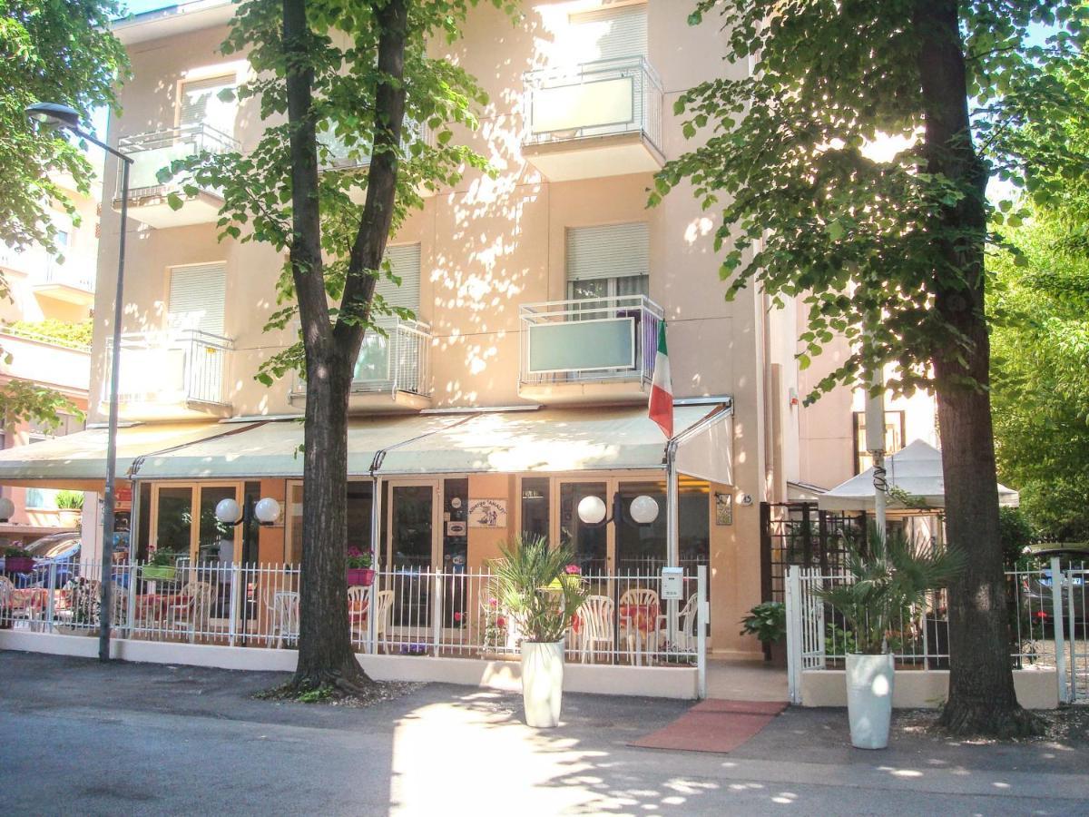 Hotel Amalfi ริมินี ภายนอก รูปภาพ