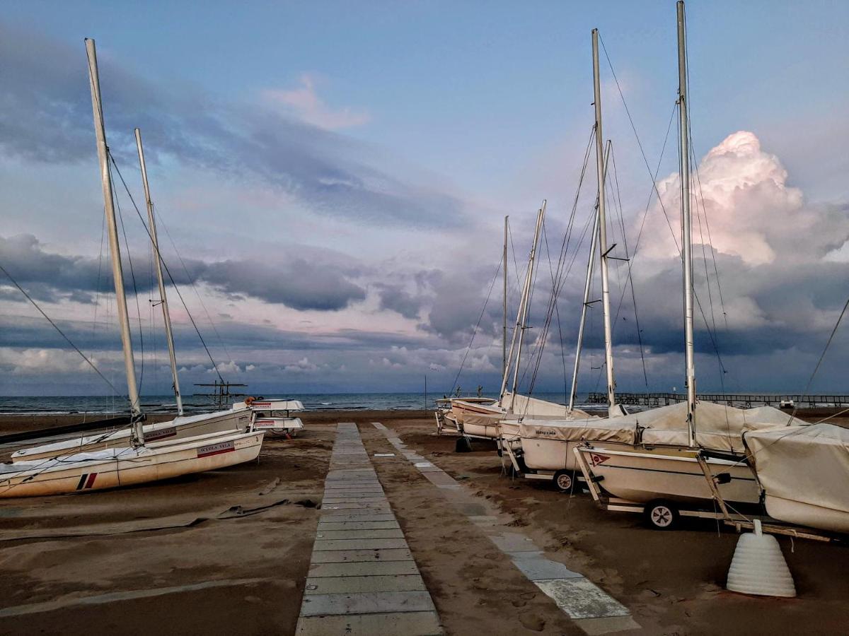 Hotel Amalfi ริมินี ภายนอก รูปภาพ
