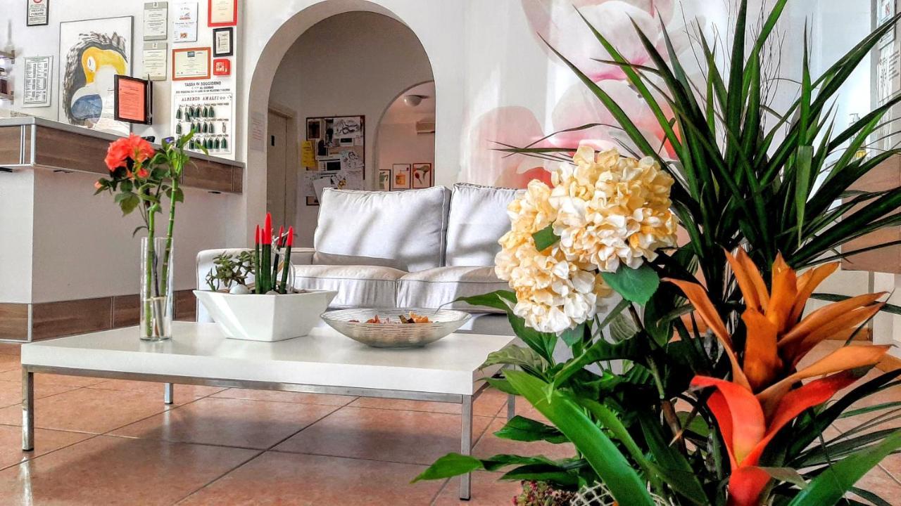 Hotel Amalfi ริมินี ภายนอก รูปภาพ