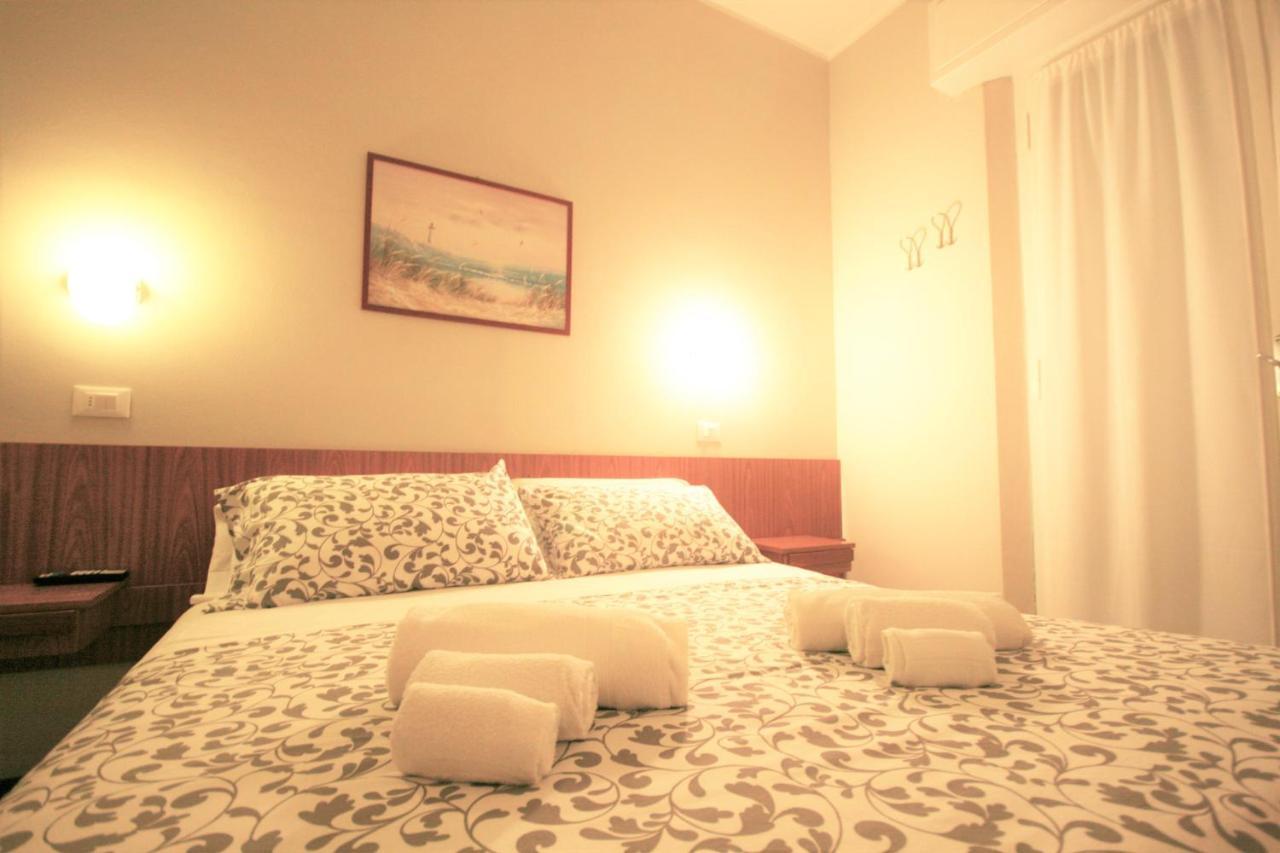 Hotel Amalfi ริมินี ภายนอก รูปภาพ