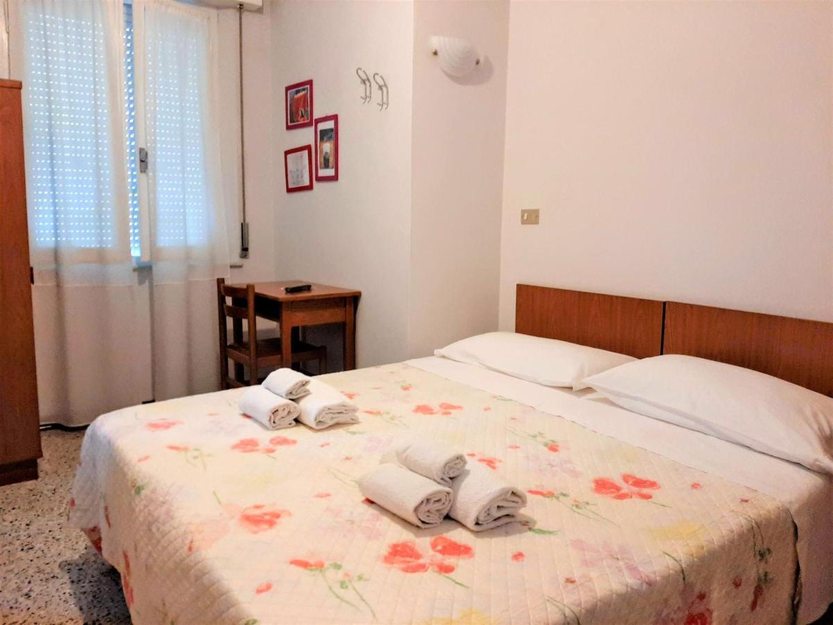 Hotel Amalfi ริมินี ภายนอก รูปภาพ