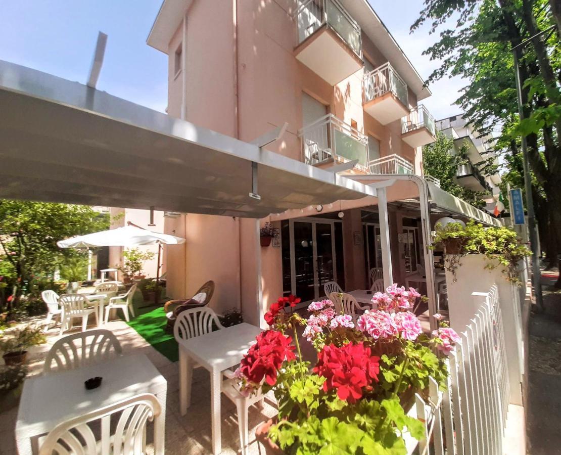 Hotel Amalfi ริมินี ภายนอก รูปภาพ