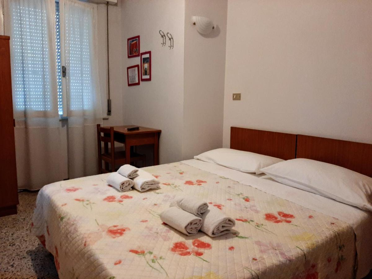 Hotel Amalfi ริมินี ภายนอก รูปภาพ