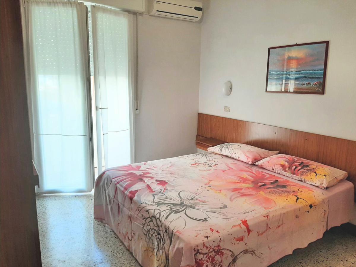 Hotel Amalfi ริมินี ภายนอก รูปภาพ