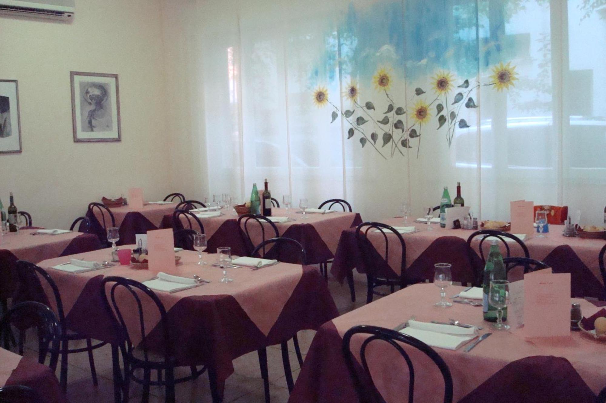 Hotel Amalfi ริมินี ภายนอก รูปภาพ